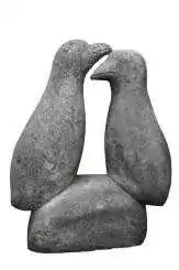 Vogelpaar als Liebessymbol auf Sockel, 60 cm Höhe Naturstein (Basanit). Basanit, geschnitzter Stein, vom Künstler handgefertigt. Naturstein, Grau 